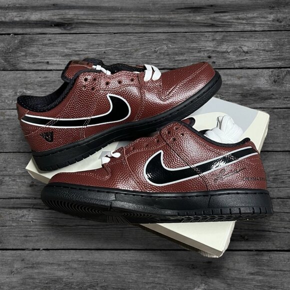Nike SB Dunk Low Pro QS Shoes (Limosine/Football) - (HJ4131-200) *BRAND NEW* - Picture 2 of 4